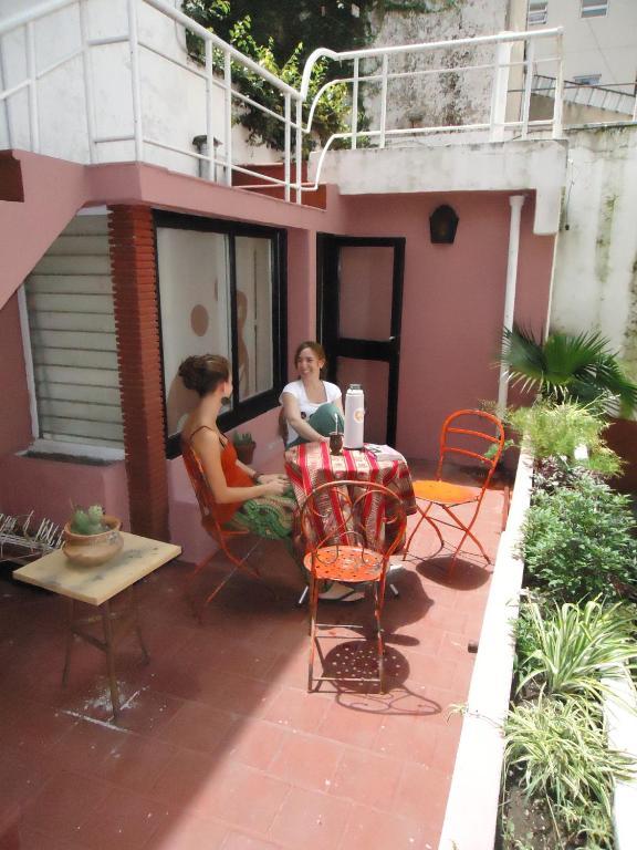 La Lechuza Hostel Rosario Exterior photo